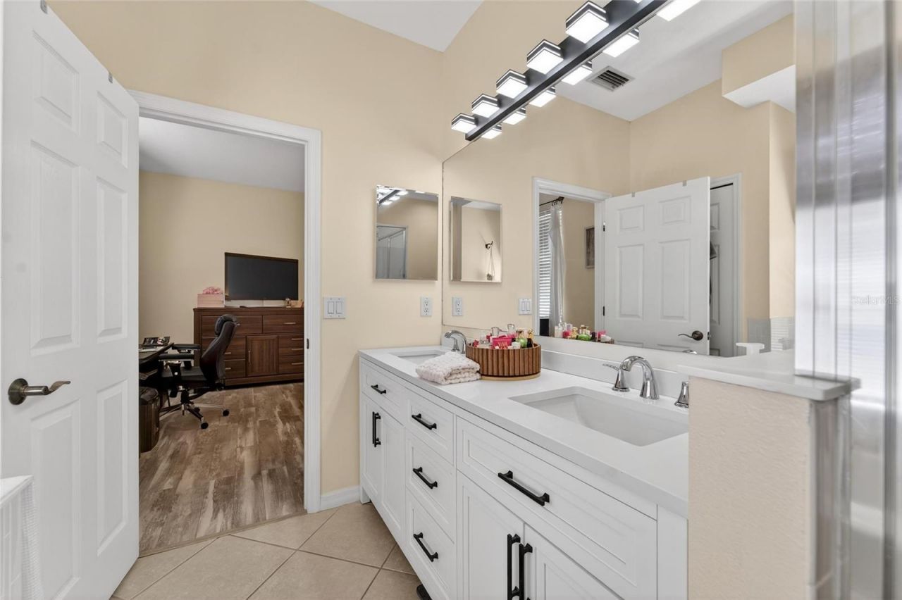 4174 70th Street Circle E, Palmetto, FL 34221 Photo