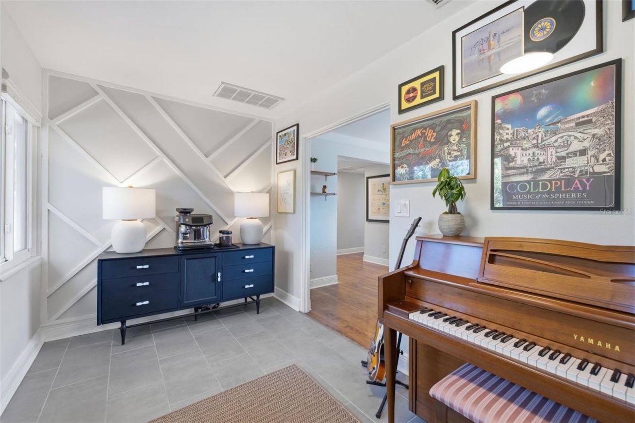 737 53rd Terrace N, Saint Petersburg, FL 33701 Photo