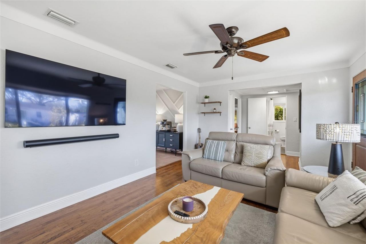 737 53rd Terrace N, Saint Petersburg, FL 33701 Photo