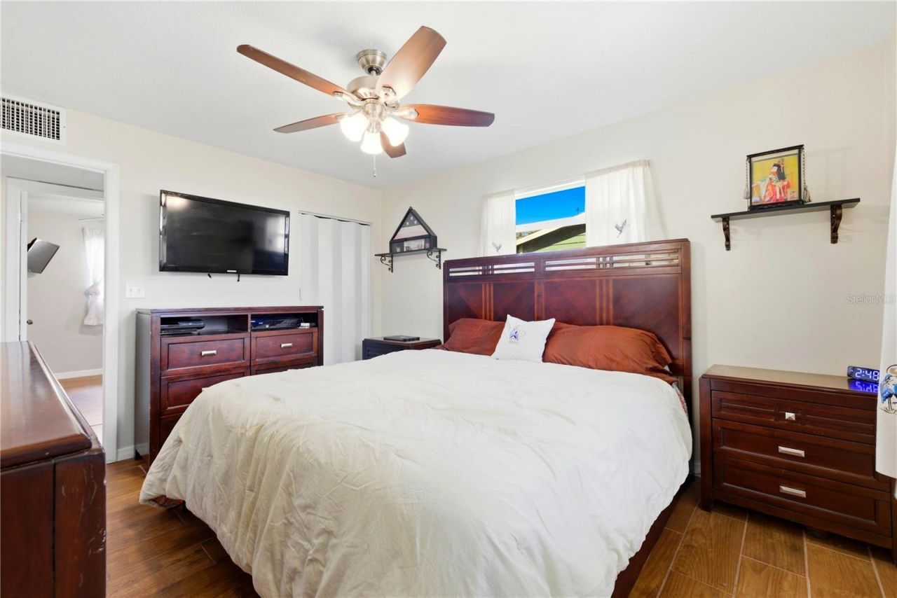 10776 124th Avenue N, Seminole, FL 33778 Photo