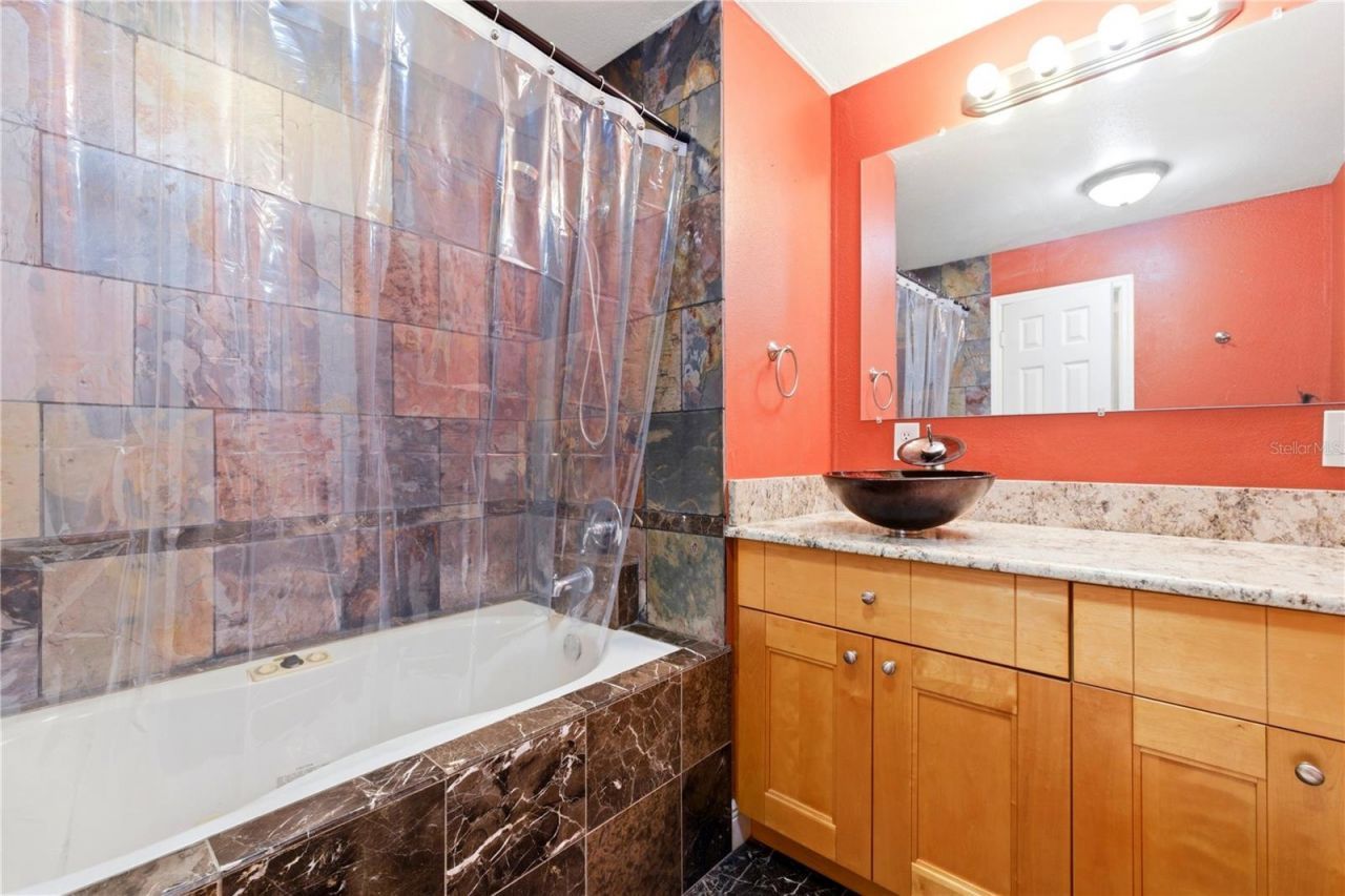 10776 124th Avenue N, Seminole, FL 33778 Photo