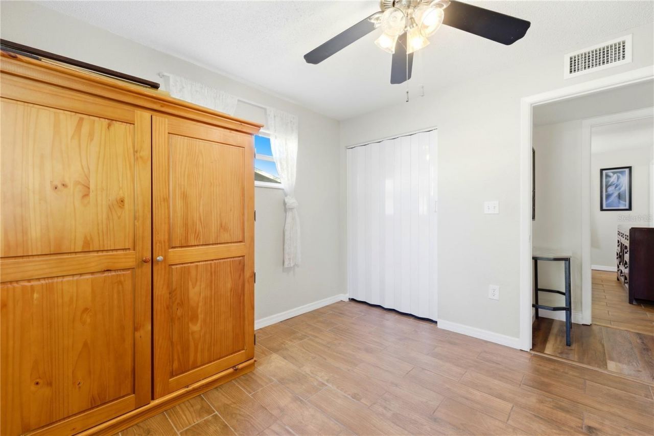 10776 124th Avenue N, Seminole, FL 33778 Photo