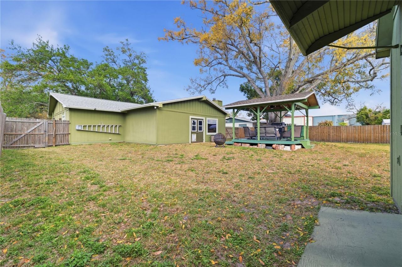 10776 124th Avenue N, Seminole, FL 33778 Photo