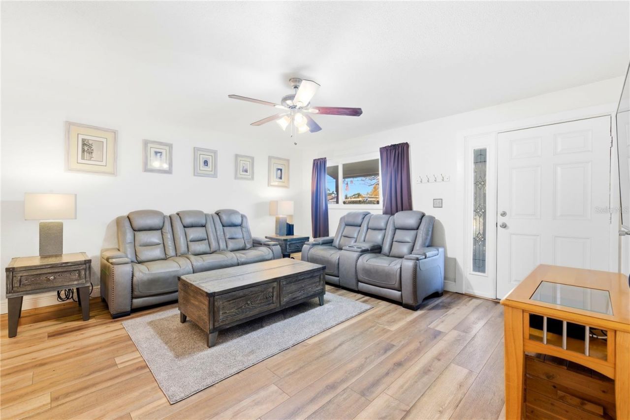 10776 124th Avenue N, Seminole, FL 33778 Photo