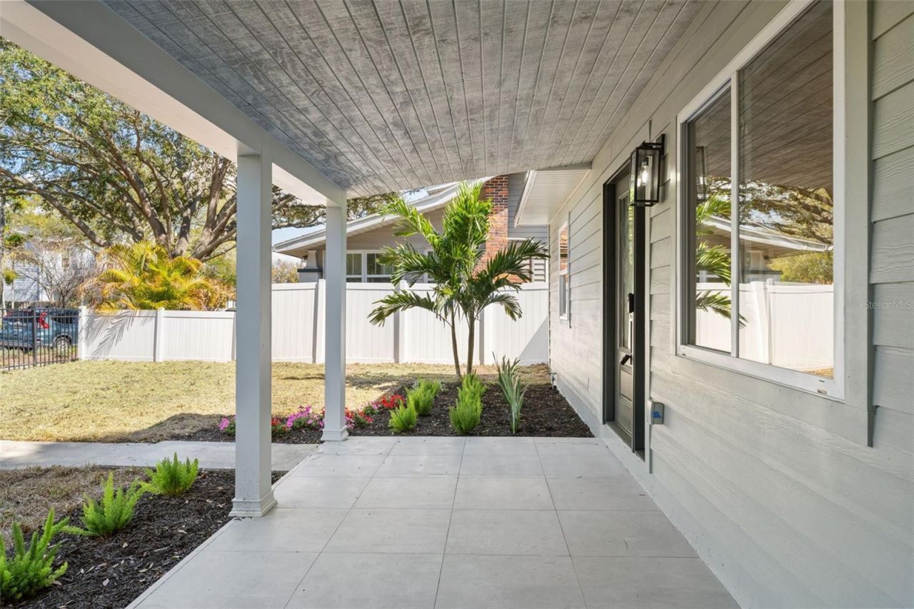 646 36th Avenue N, Saint Petersburg, FL 33704 Photo