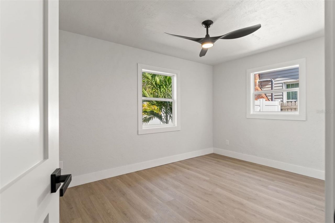 646 36th Avenue N, Saint Petersburg, FL 33704 Photo