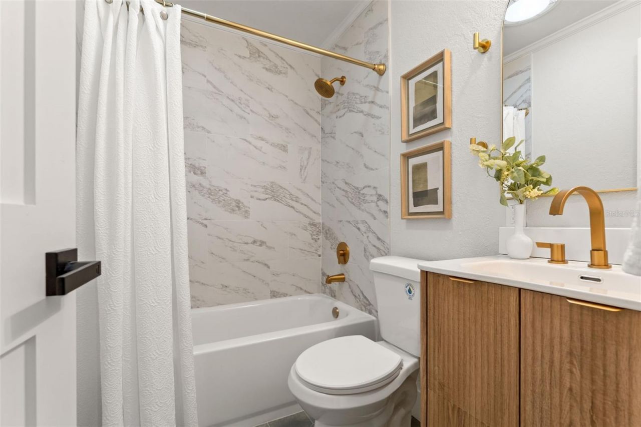 646 36th Avenue N, Saint Petersburg, FL 33704 Photo