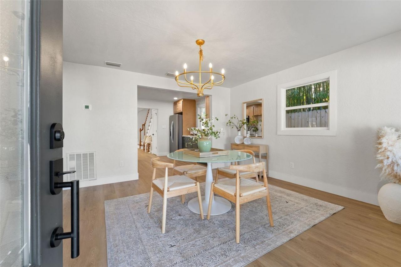 646 36th Avenue N, Saint Petersburg, FL 33704 Photo