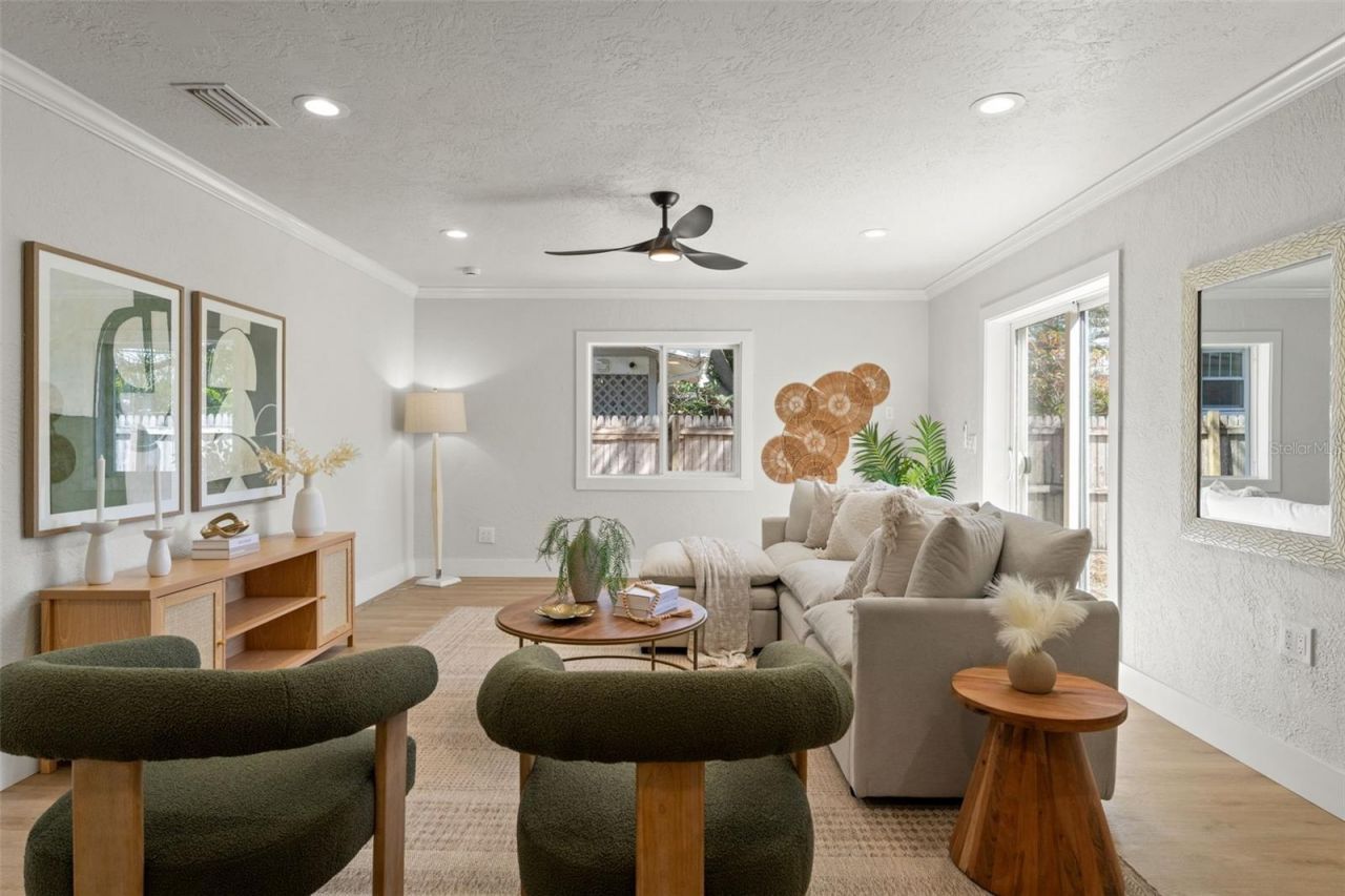 646 36th Avenue N, Saint Petersburg, FL 33704 Photo