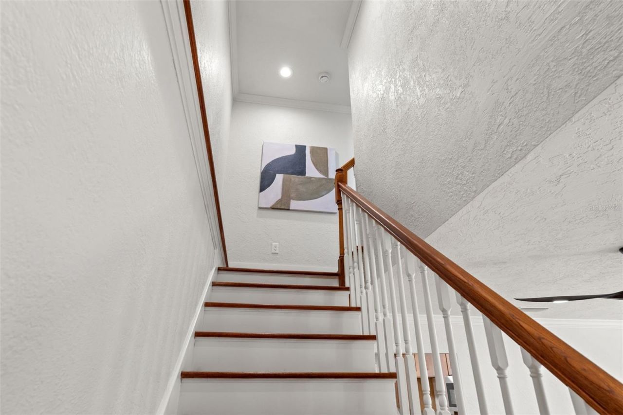 646 36th Avenue N, Saint Petersburg, FL 33704 Photo