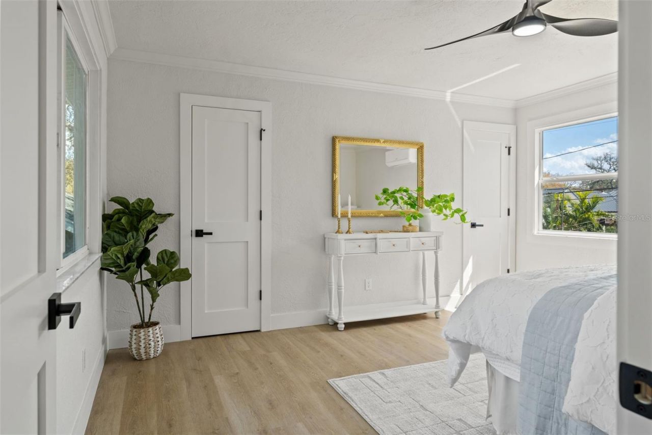 646 36th Avenue N, Saint Petersburg, FL 33704 Photo