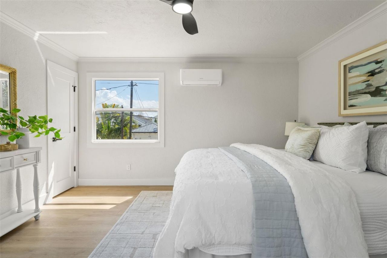 646 36th Avenue N, Saint Petersburg, FL 33704 Photo