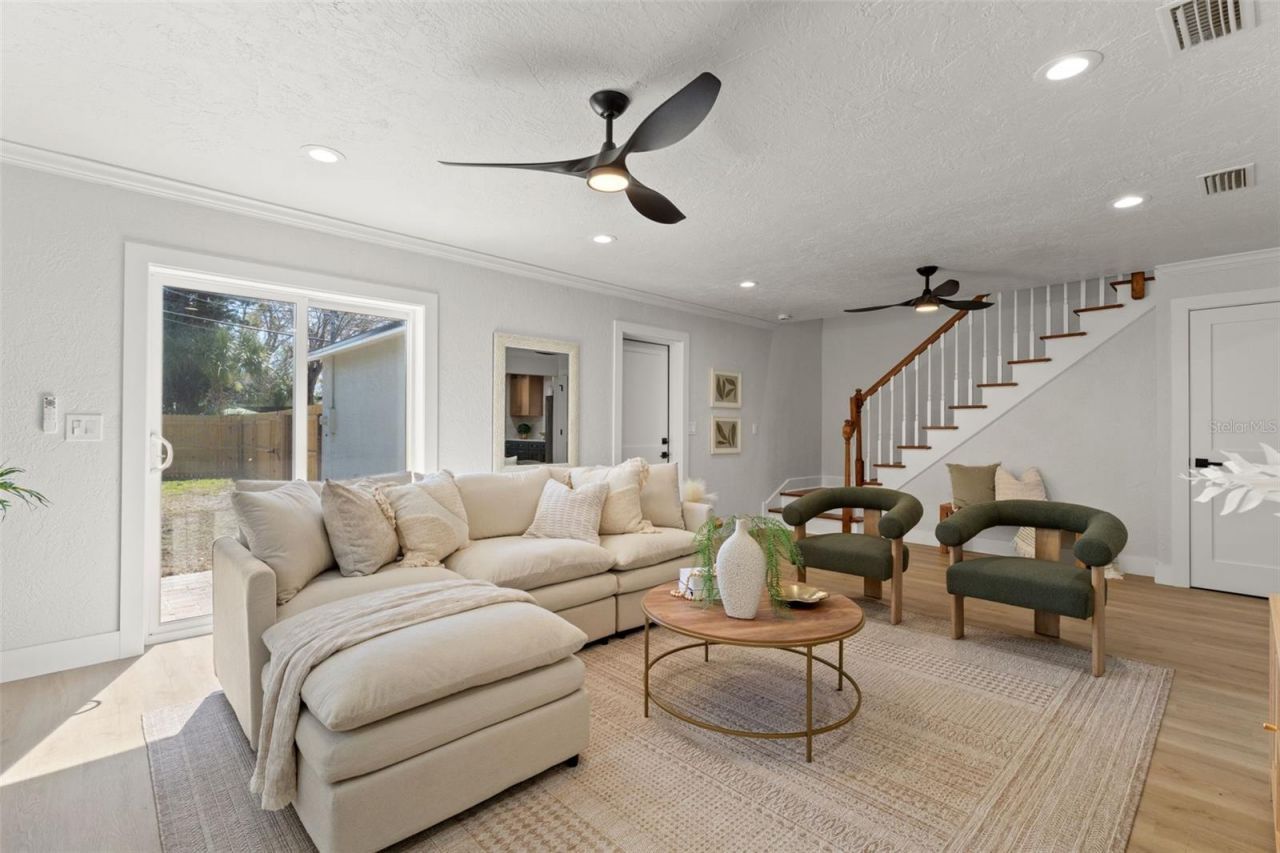 646 36th Avenue N, Saint Petersburg, FL 33704 Photo