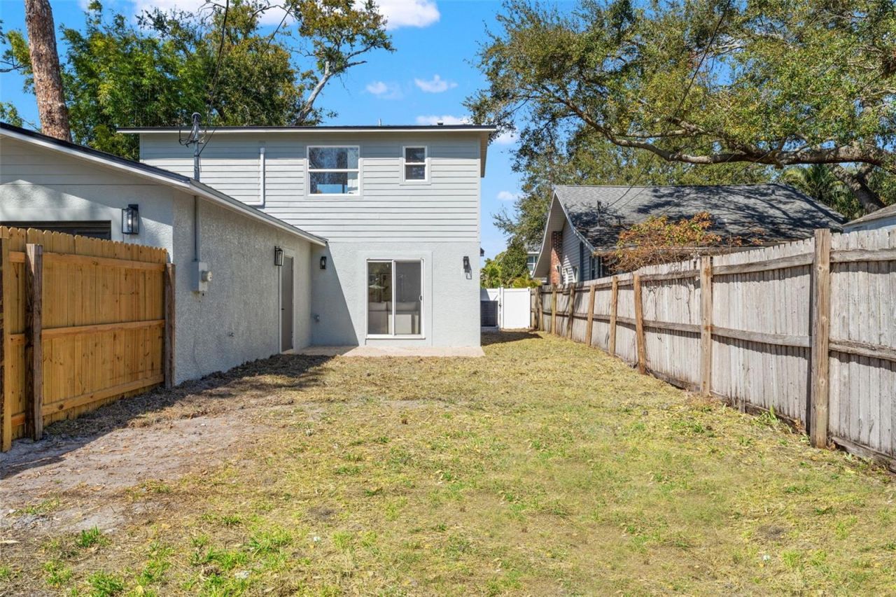 646 36th Avenue N, Saint Petersburg, FL 33704 Photo