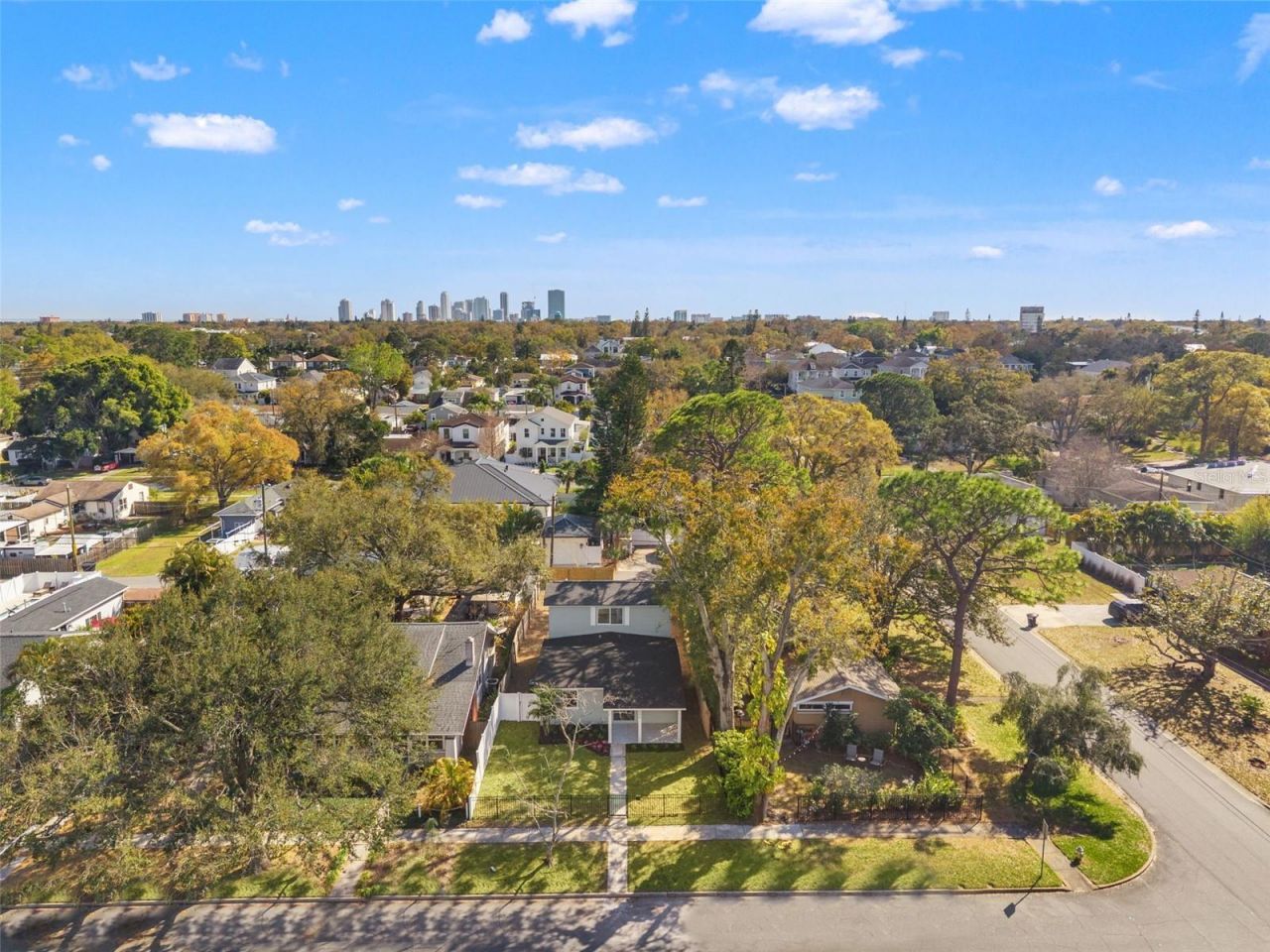 646 36th Avenue N, Saint Petersburg, FL 33704 Photo