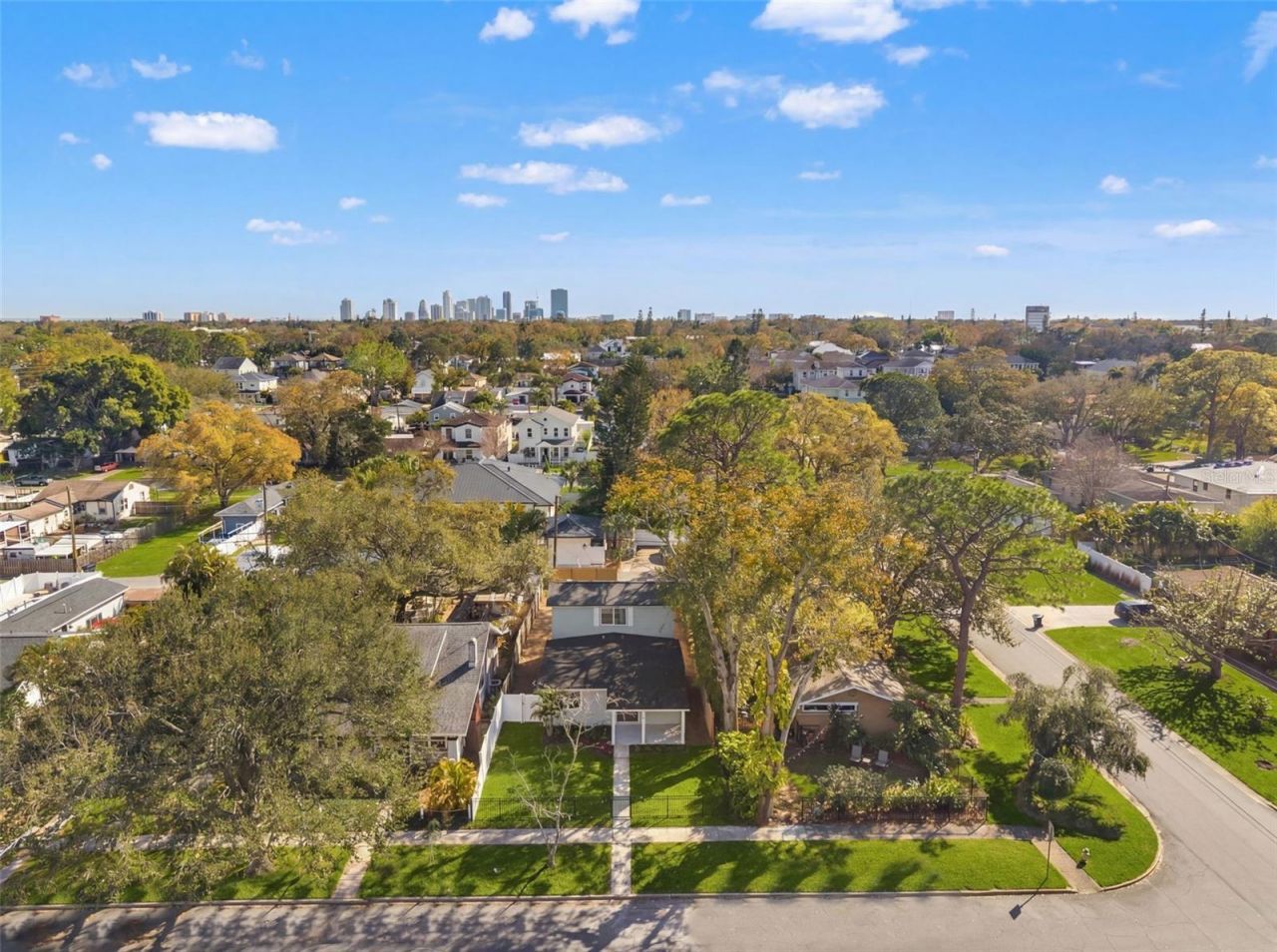 646 36th Avenue N, Saint Petersburg, FL 33704 Photo