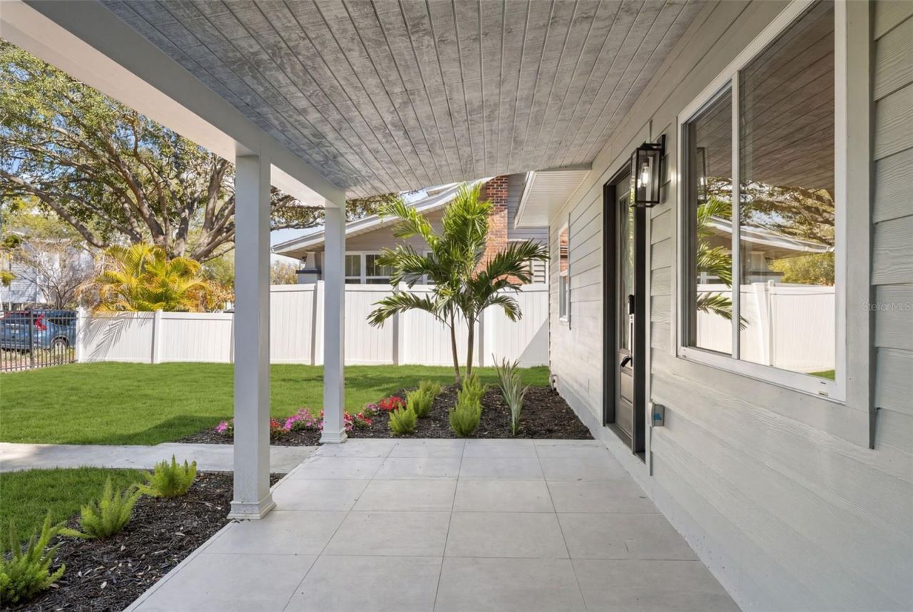 646 36th Avenue N, Saint Petersburg, FL 33704 Photo