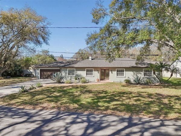 7810 N CAMERON AVENUE , TAMPA, FL 33614