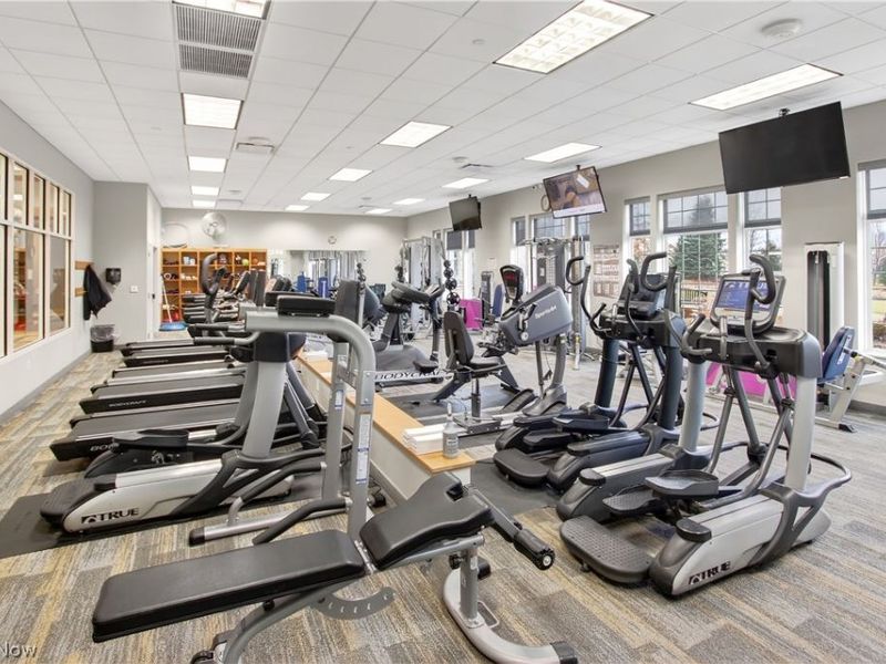 9448 Saw Mill Drive , North Ridgeville, OH 44039 Photo 38