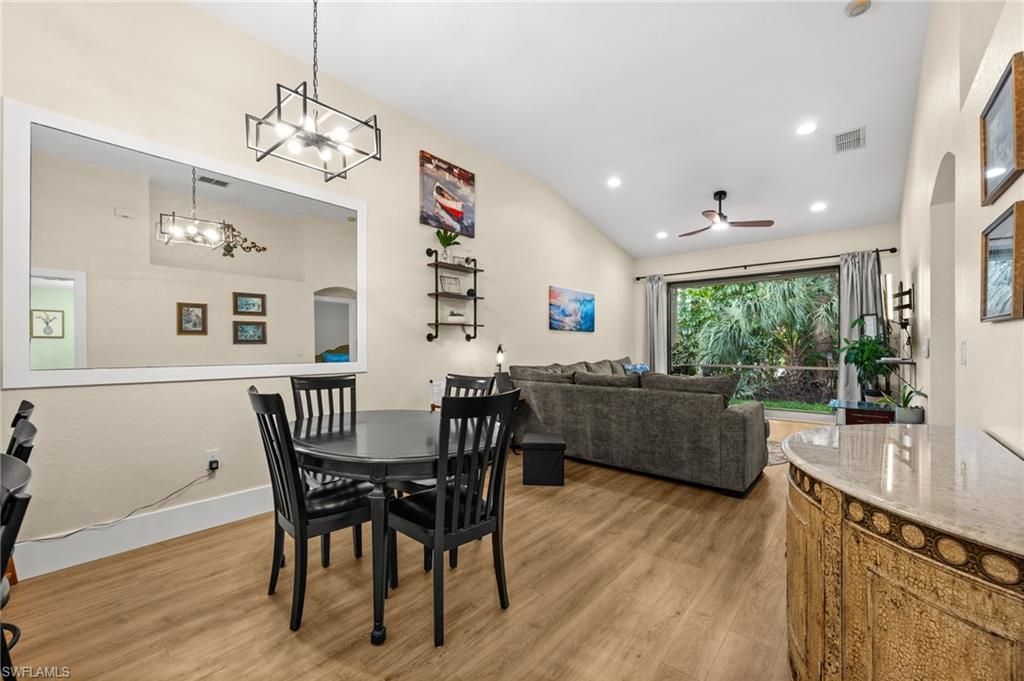 7595 Meadow Lakes Dr , Unit 502, Naples, FL 34104 Photo