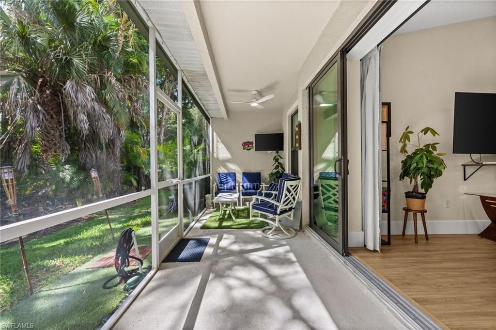 7595 Meadow Lakes Dr , Unit 502, Naples, FL 34104 Photo