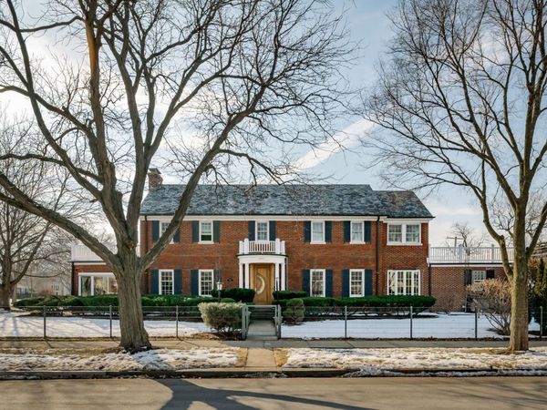 1047 FAIR OAKS Avenue, Oak Park, IL 60302