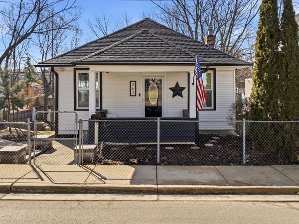 363 Franklin Boulevard , Elgin, IL 60120