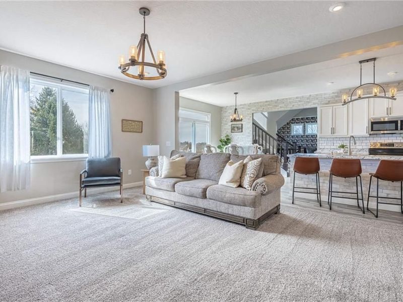 1909 Cleopatra Drive, Franklin, OH 45005 Photo 10