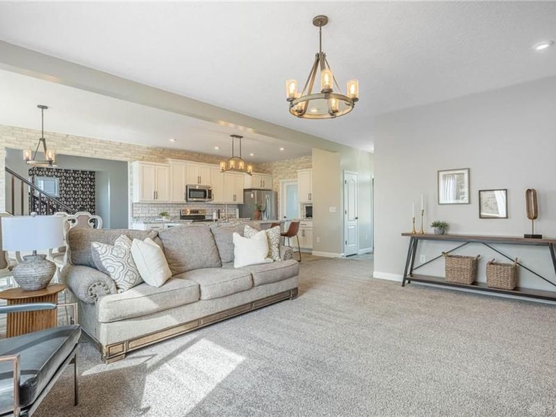 1909 Cleopatra Drive, Franklin, OH 45005 Photo 9