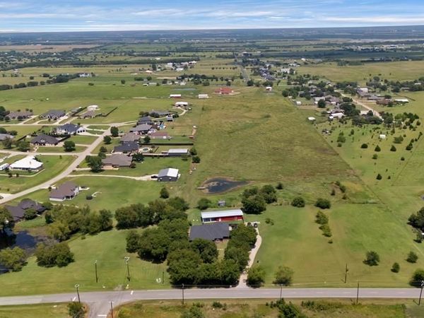 16360 University Drive, Forney, TX 75126