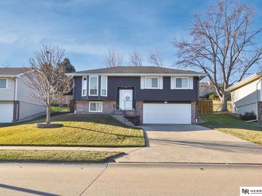 13581 W Circle , Omaha, NE 68137