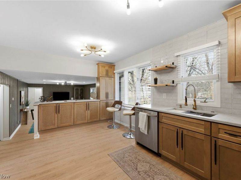 5577 Kilbourne Drive, Lyndhurst, OH 44124 Photo 17