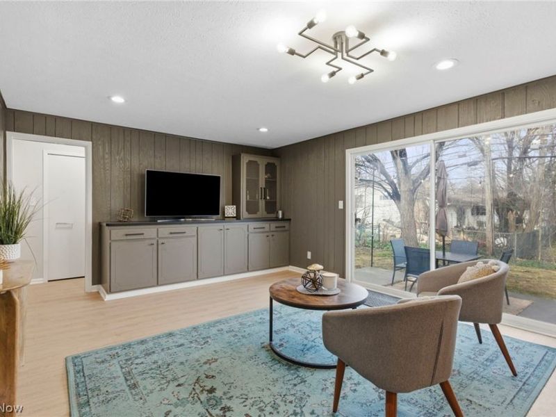 5577 Kilbourne Drive, Lyndhurst, OH 44124 Photo 18