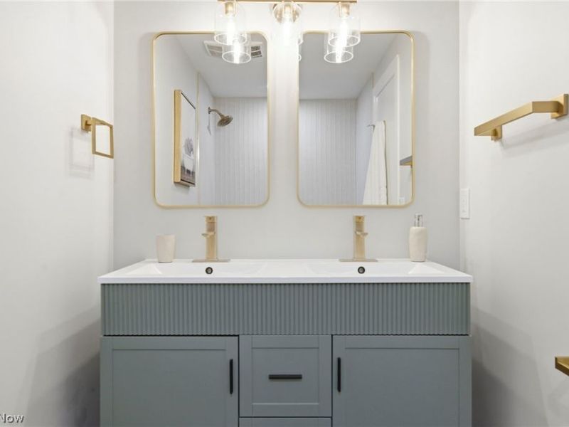 5577 Kilbourne Drive, Lyndhurst, OH 44124 Photo 35