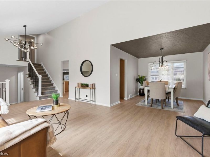 5577 Kilbourne Drive, Lyndhurst, OH 44124 Photo 9