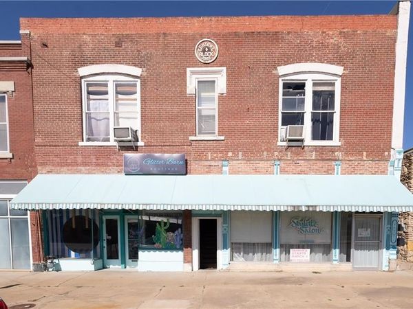 106 W Main Street, Cherryvale, KS 67335