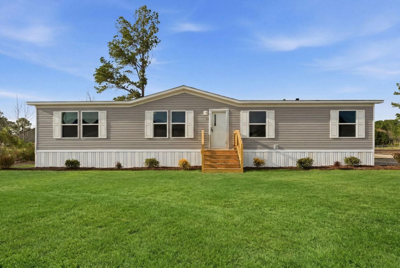 105 G P Smith Ave.  Photo 1