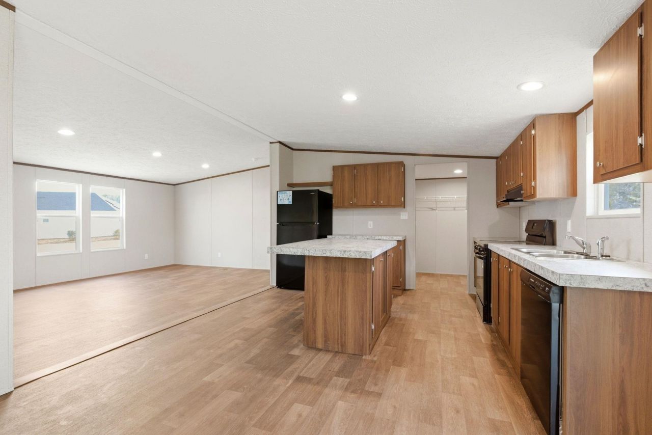 105 G P Smith Ave.  Photo 22