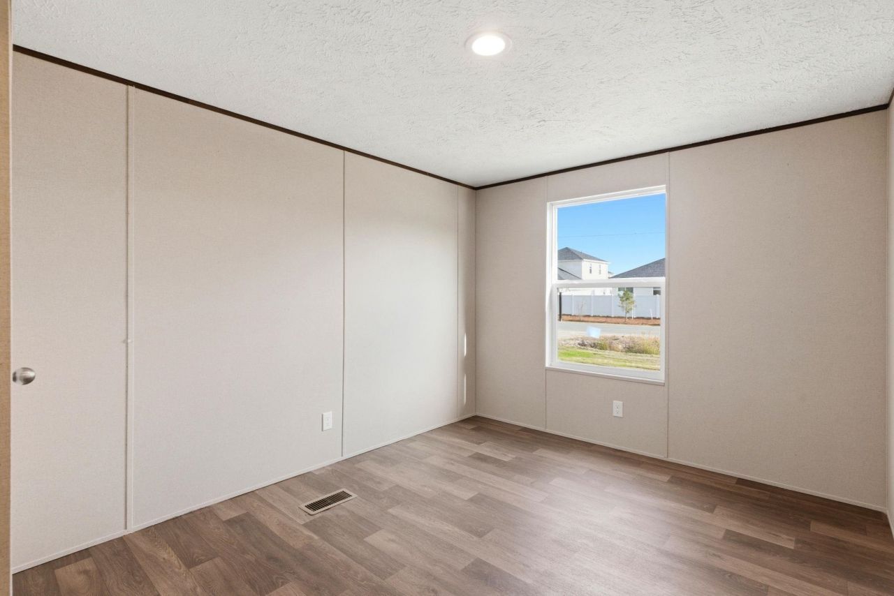 105 G P Smith Ave.  Photo 25