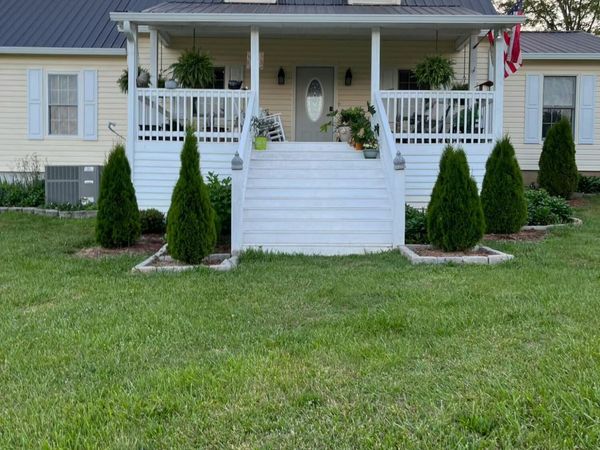 1066 River Rd, Kingston, TN 37763