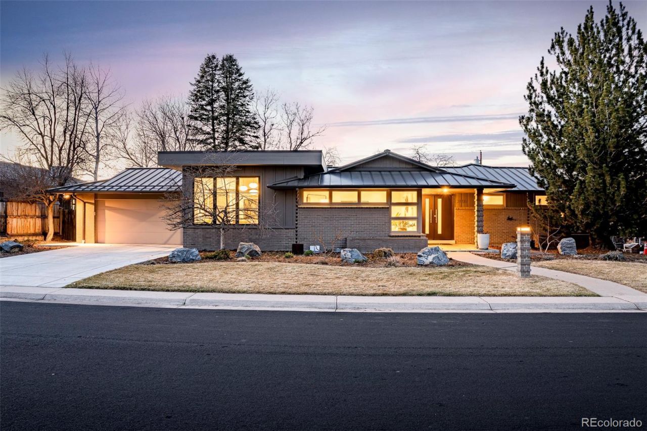 3977 S Jasmine Street, Denver, CO 80237 Main Photo