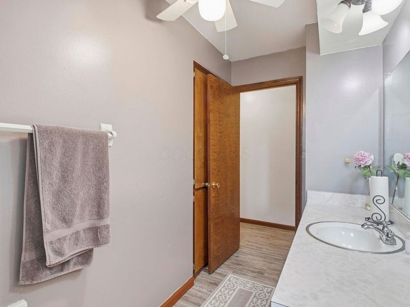 2125 Keltonshire Avenue, Columbus, OH 43229 Photo 27