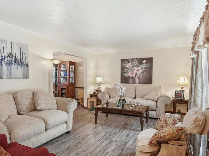 2125 Keltonshire Avenue, Columbus, OH 43229 Photo 4