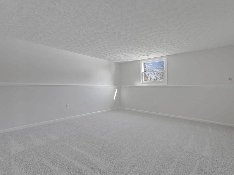 5699 Feldon Court NW, Carroll, OH 43112 Photo 15