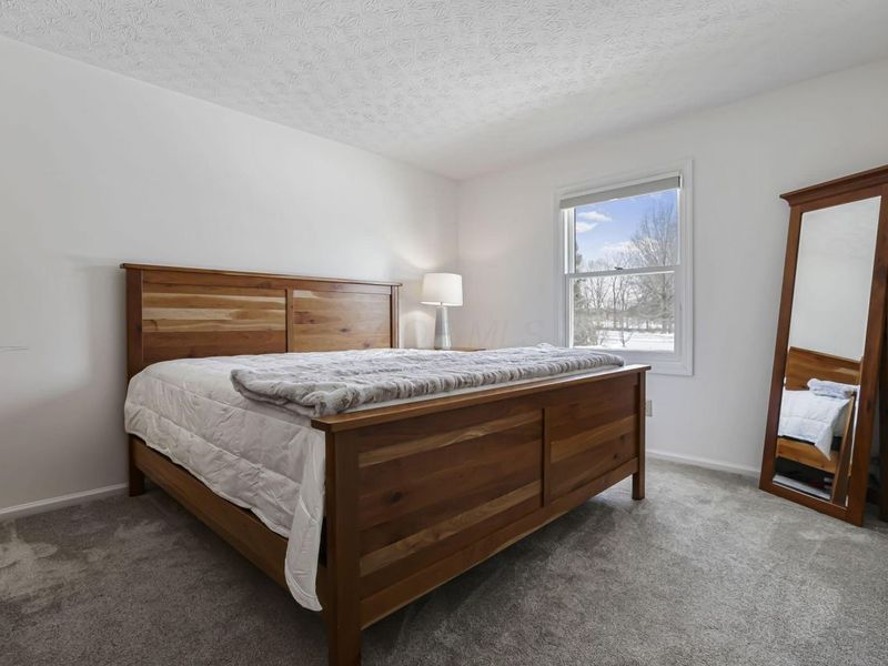 5699 Feldon Court NW, Carroll, OH 43112 Photo 17