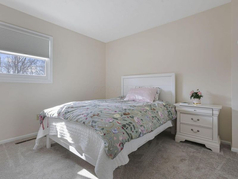 5699 Feldon Court NW, Carroll, OH 43112 Photo 18