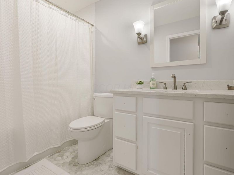 5699 Feldon Court NW, Carroll, OH 43112 Photo 19