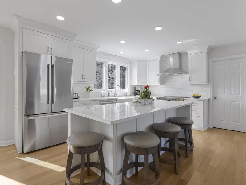 5699 Feldon Court NW, Carroll, OH 43112 Photo 2