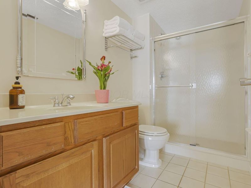 5699 Feldon Court NW, Carroll, OH 43112 Photo 21