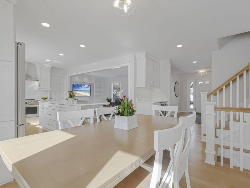 5699 Feldon Court NW, Carroll, OH 43112 Photo 9